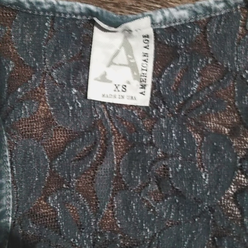 Distressed Tank - Picture 3 of 4
